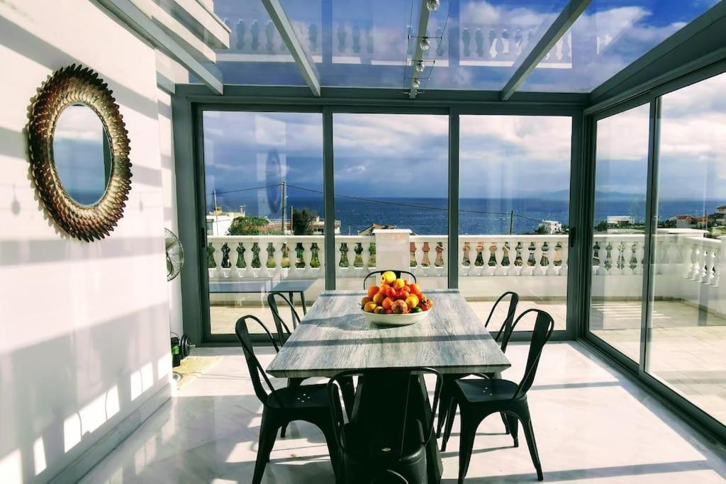 The White House Beach Villa Rafina  Exterior photo